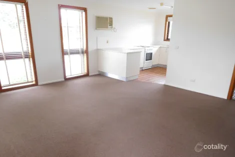 Property photo of 1/475 Griffith Road Lavington NSW 2641