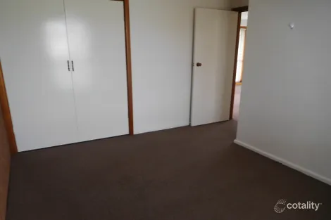 Property photo of 1/475 Griffith Road Lavington NSW 2641