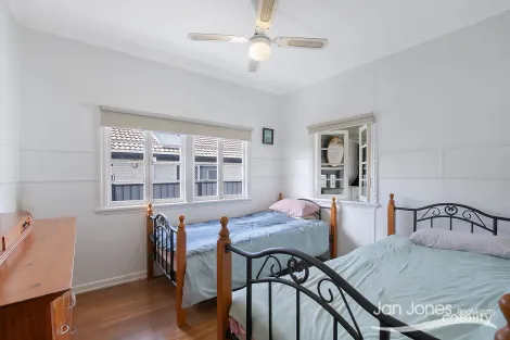 Property photo of 107 Eversleigh Road Scarborough QLD 4020