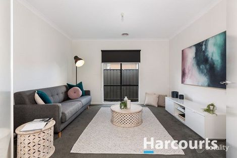 Property photo of 17 Hackney Circuit Clyde North VIC 3978