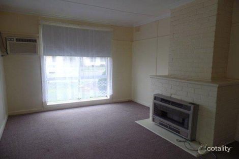 Property photo of 5 Furze Avenue Shepparton VIC 3630