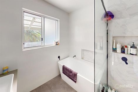 Property photo of 99 K P McGrath Drive Elanora QLD 4221