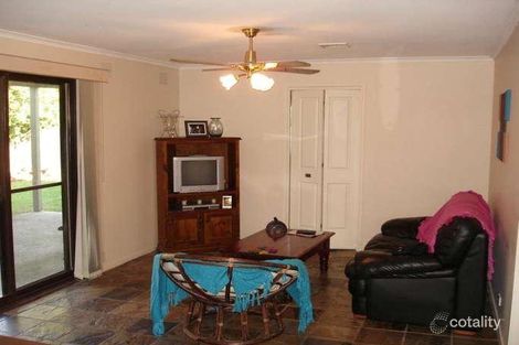 Property photo of 9 Nantilla Crescent Werribee VIC 3030