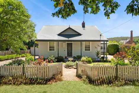 8 Playne St, Heathcote, VIC 3523