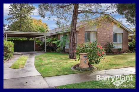 4 Deanswood Cl, Keysborough, VIC 3173