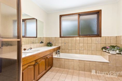 Property photo of 285 Serpells Road Templestowe VIC 3106