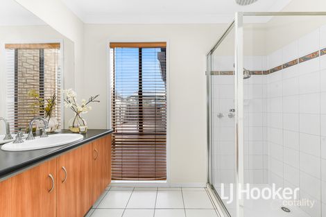 Property photo of 4 Dennis Close Lynbrook VIC 3975