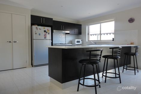 Property photo of 32 Hewett Drive Point Cook VIC 3030