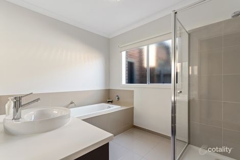 Property photo of 36 Kingston Drive Taylors Hill VIC 3037