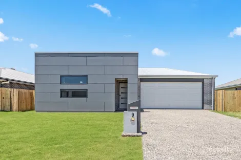 9 Ponting Way, Urangan, QLD 4655