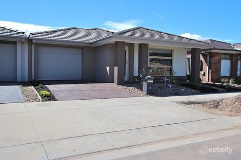 38 Jupiter Cres, Cranbourne West, VIC 3977