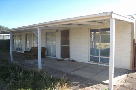 15 Fourth St, Port Germein, SA 5495
