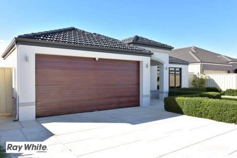 Property photo of 17 Otunic Way Madeley WA 6065
