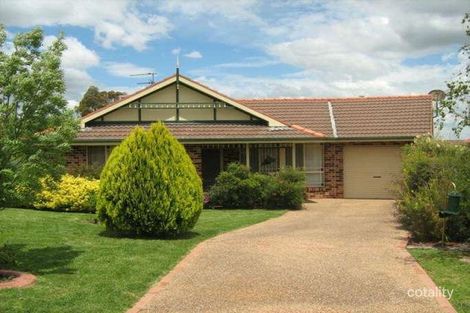 Property photo of 8 Samuel Court Young NSW 2594