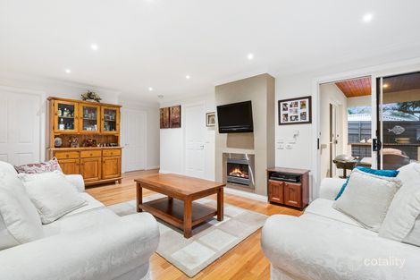 Property photo of 2/49 Ashwood Drive Nunawading VIC 3131