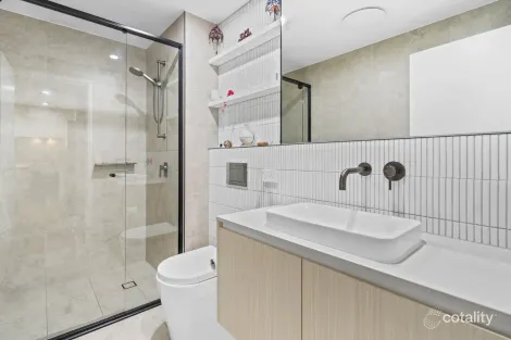 Property photo of 5335 Harbourview Drive Hope Island QLD 4212