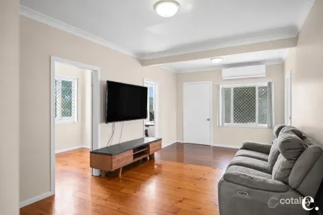 Property photo of 19 Macgregor Street The Range QLD 4700