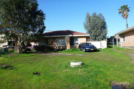 Property photo of 20 Leslie Road Middle Swan WA 6056