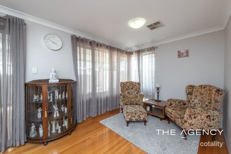 Property photo of 15 Ferndene Mews Hillarys WA 6025