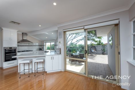 Property photo of 15 Ferndene Mews Hillarys WA 6025