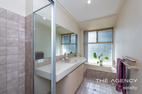 Property photo of 15 Ferndene Mews Hillarys WA 6025