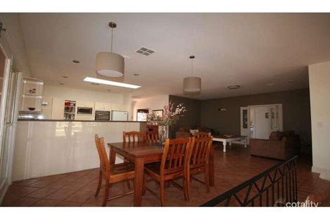 Property photo of 8 Tallowood Drive Nulkaba NSW 2325