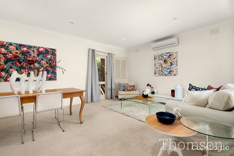 Property photo of 2/13 St Huberts Road Carnegie VIC 3163