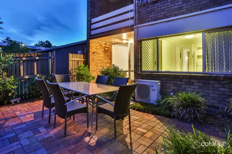 Property photo of 1/5 Westerham Street Taringa QLD 4068
