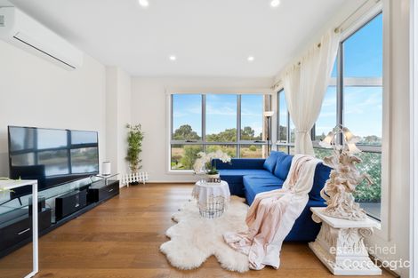 Property photo of 28 Luxe Terrace Point Cook VIC 3030