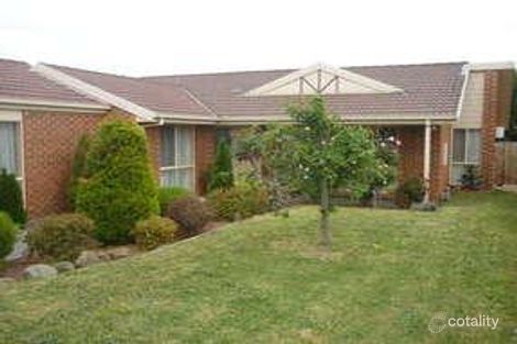 33 Bellevue Dr, Berwick, VIC 3806