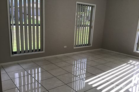 Property photo of 7 Beagle Avenue Nikenbah QLD 4655