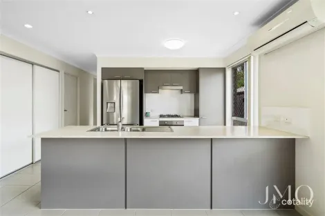 Property photo of 18 Brookside Circuit Ormeau QLD 4208