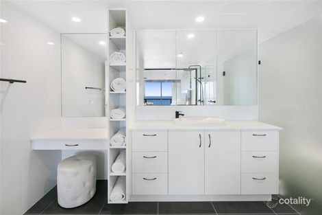 Property photo of 24B/24 Breaker Street Main Beach QLD 4217