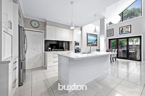 Property photo of 10 Stanford Avenue Keysborough VIC 3173