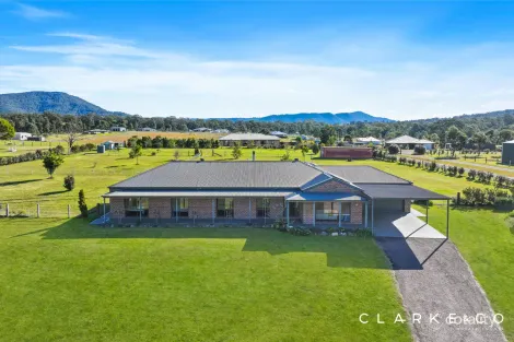 Property photo of 33 Mackellar Drive Vacy NSW 2421