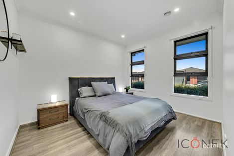 Property photo of 34 Devizes Drive Wollert VIC 3750