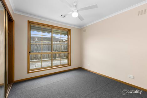 Property photo of 1/5 Cernan Court Whittington VIC 3219