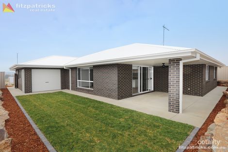 32 Gasnier Loop, Boorooma, NSW 2650