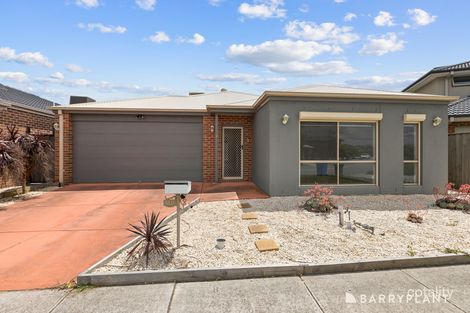 7 Pickerel Ave, Clyde North, VIC 3978