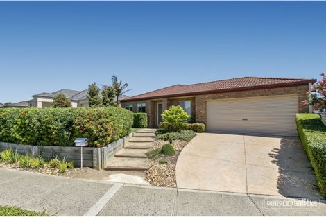 Property photo of 11 Willowbank Place Cranbourne East VIC 3977