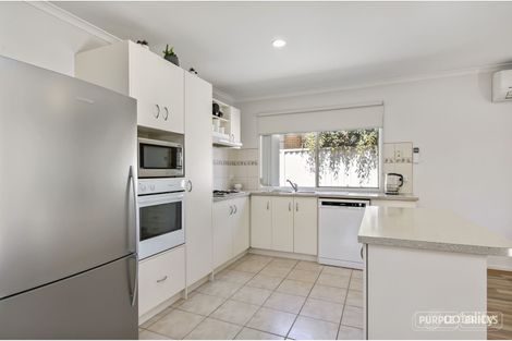 Property photo of 11 Willowbank Place Cranbourne East VIC 3977
