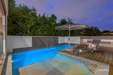 73 Lade St, Coorparoo, QLD 4151