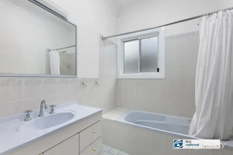 Property photo of 27 Hyman Street North Tamworth NSW 2340