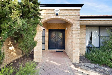 Property photo of 14 Goldfinch Loop Woodvale WA 6026