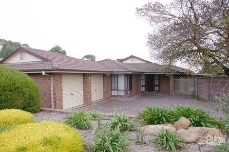 8 Foxfield Dr, Onkaparinga Hills, SA 5163