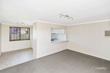 Property photo of 2 Huron Crescent Lake Albert NSW 2650