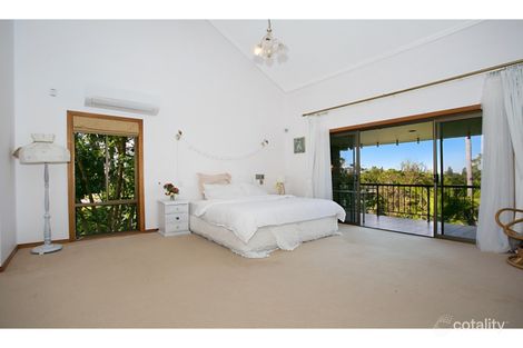 Property photo of 4 McIlwain Drive Mermaid Waters QLD 4218