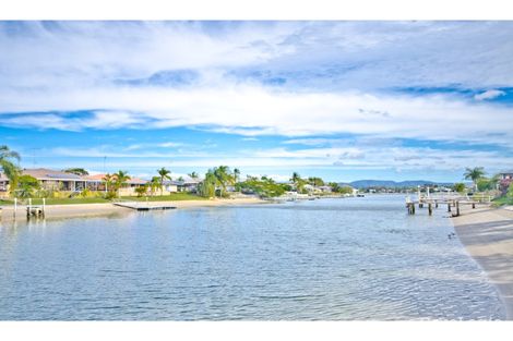 Property photo of 4 McIlwain Drive Mermaid Waters QLD 4218