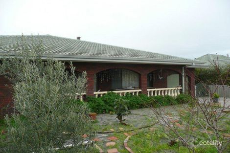 11 Edward St, Yakamia, WA 6330