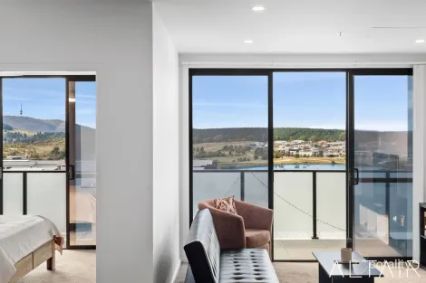 30/170-172 John Gorton Dr, Coombs, ACT 2611